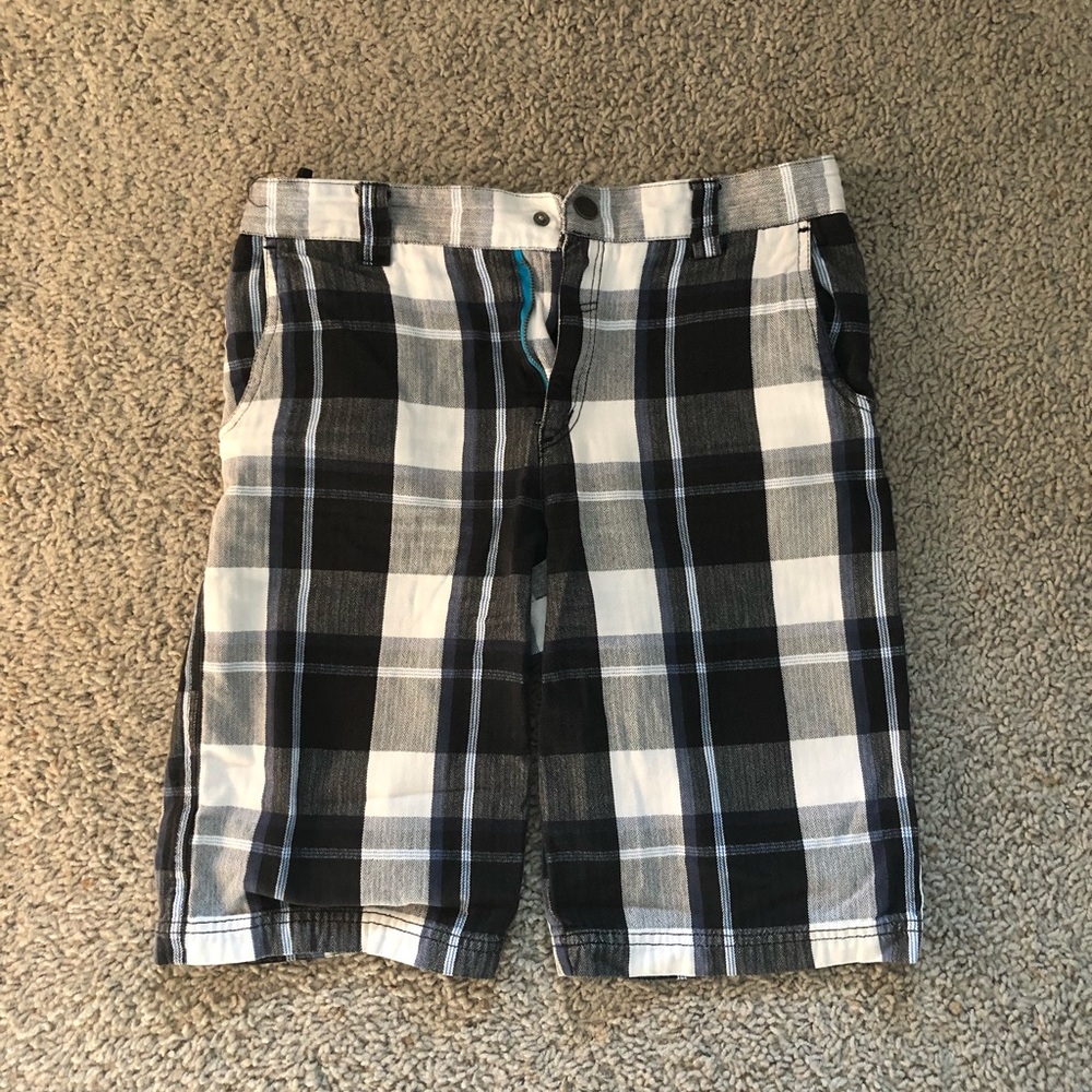 ✨FLASH SALE✨ Shaun White Plaid Shorts Black/White